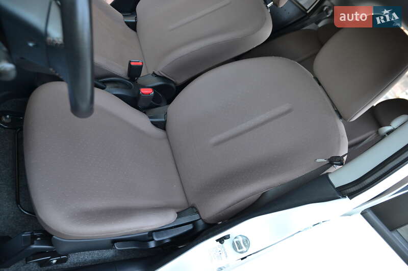 Хэтчбек Citroen C-Zero 2014 в Луцке