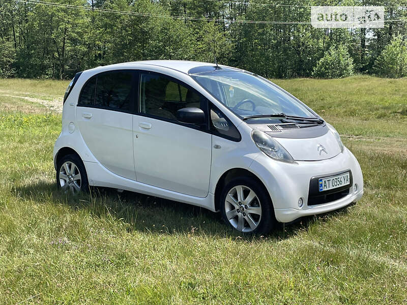 Хэтчбек Citroen C-Zero 2011 в Калуше