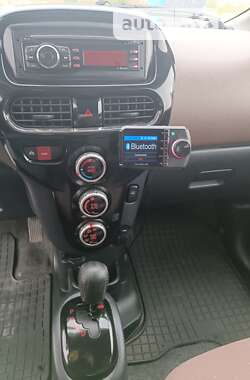 Хэтчбек Citroen C-Zero 2011 в 