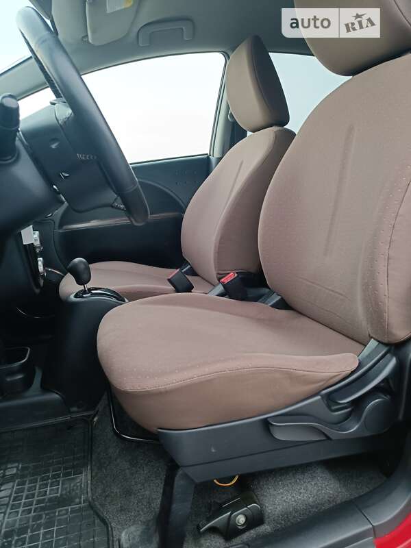 Хэтчбек Citroen C-Zero 2011 в Золочеве фото 12 Хэтчбек Citroen C-Zero 2011 в Золочеве