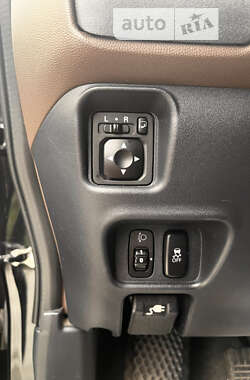 Хэтчбек Citroen C-Zero 2012 в 