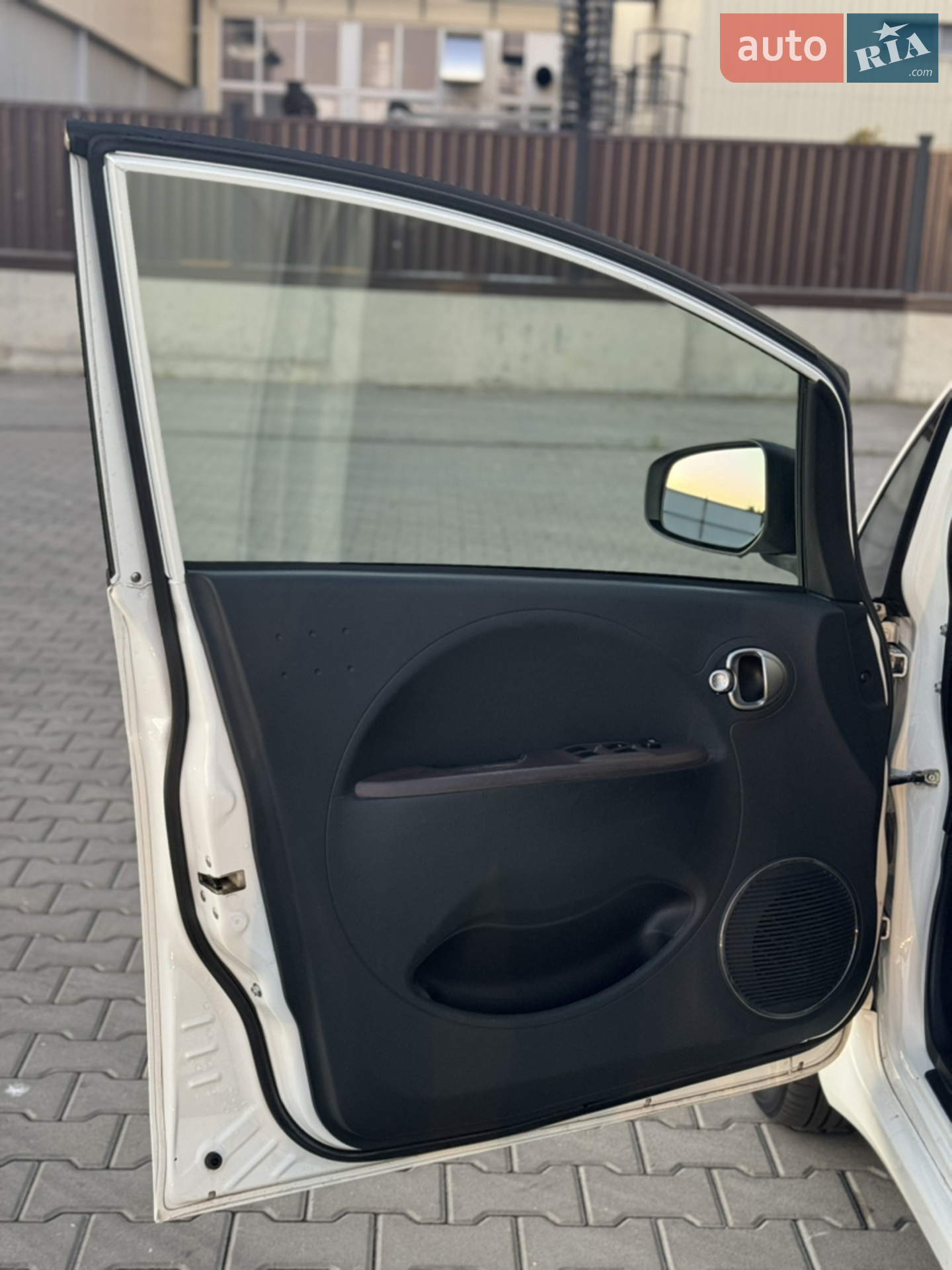 2011 Citroen C-ZERO - мініатюра 18