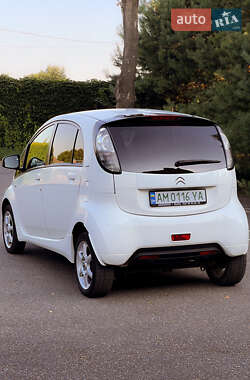 Хэтчбек Citroen C-Zero 2012 в 