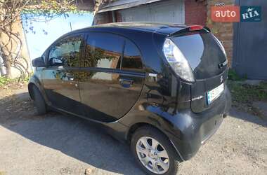 Хэтчбек Citroen C-Zero 2013 в 