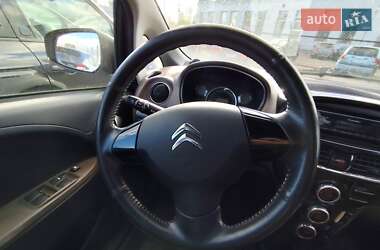 Хетчбек Citroen C-Zero 2011 в 