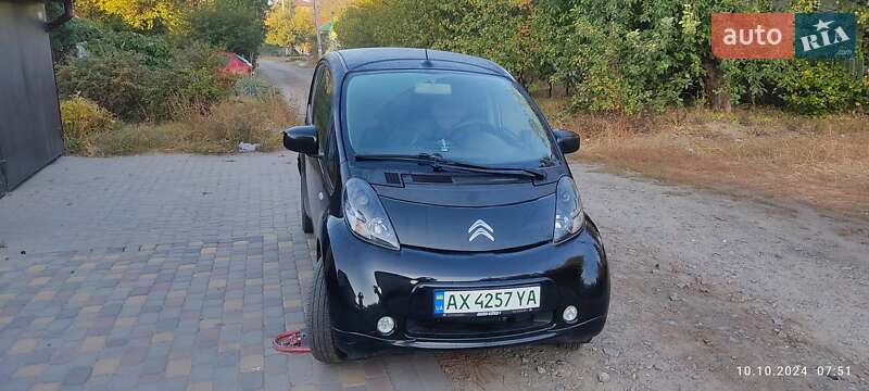 Хэтчбек Citroen C-Zero 2012 в 