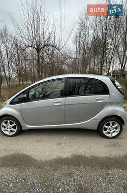 Хетчбек Citroen C-Zero 2011 в Дніпрі