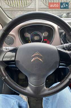 Хэтчбек Citroen C-Zero 2015 в 