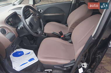 Хэтчбек Citroen C-Zero 2011 в 