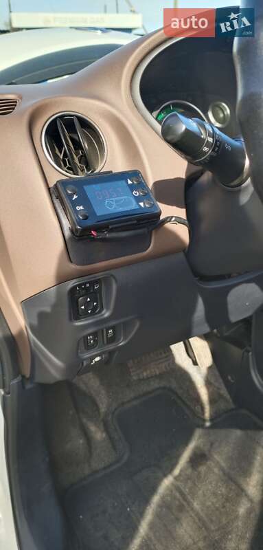 Хэтчбек Citroen C-Zero 2012 в Киеве фото 14 Хэтчбек Citroen C-Zero 2012 в Киеве