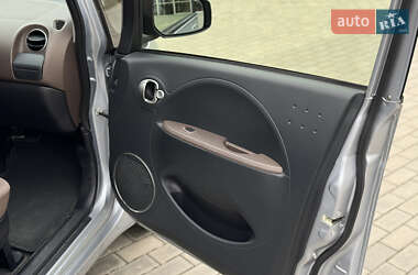 Хэтчбек Citroen C-Zero 2012 в 