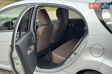 Хэтчбек Citroen C-Zero 2012 в 