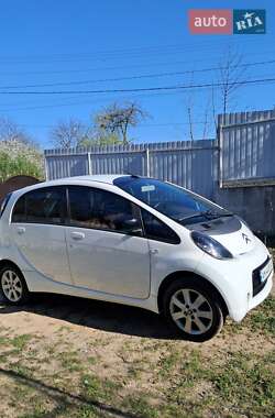 Хэтчбек Citroen C-Zero 2012 в 