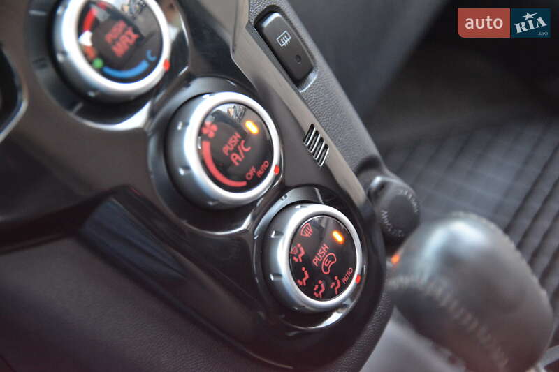 Хэтчбек Citroen C-Zero 2015 в Луцке