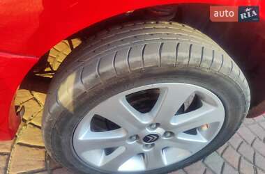 Хэтчбек Citroen C-Zero 2012 в 