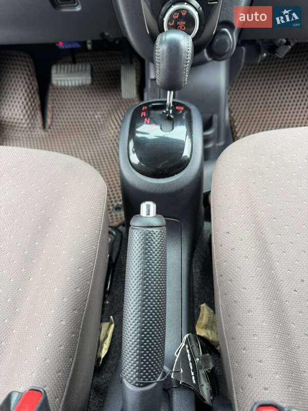 Хетчбек Citroen C-Zero 2015 в Львові