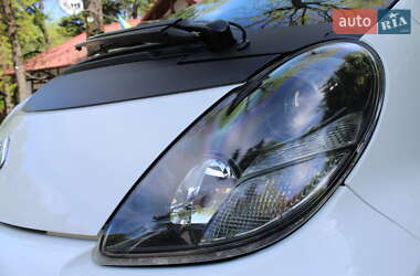 Хэтчбек Citroen C-Zero 2011 в 