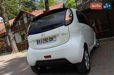 Хэтчбек Citroen C-Zero 2011 в 