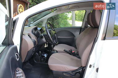 Хэтчбек Citroen C-Zero 2011 в 