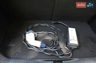 Хэтчбек Citroen C-Zero 2011 в 