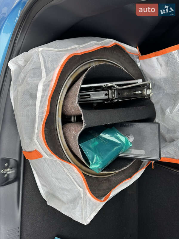 Хетчбек Citroen C-Zero 2015 в Львові