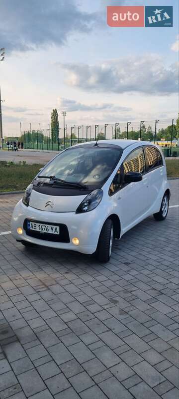 Хетчбек Citroen C-Zero 2012 в 