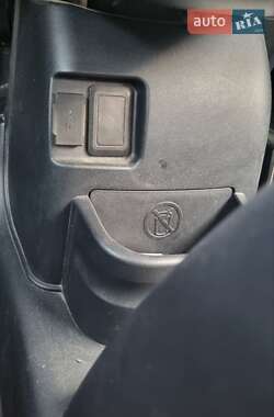 Хетчбек Citroen C-Zero 2012 в 