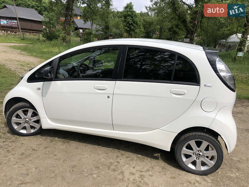 Хэтчбек Citroen C-Zero 2012 в Стрые