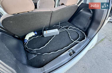 Хэтчбек Citroen C-Zero 2012 в 