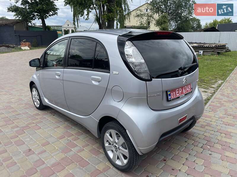 Хэтчбек Citroen C-Zero 2012 в 