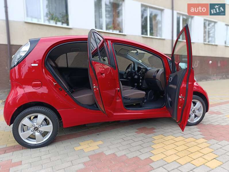 Хэтчбек Citroen C-Zero 2012 в Звягеле