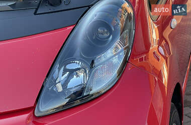 Хэтчбек Citroen C-Zero 2013 в 