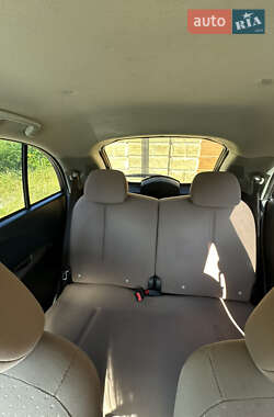 Хэтчбек Citroen C-Zero 2012 в 