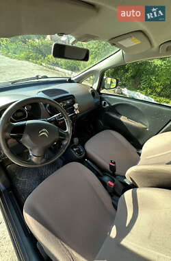 Хэтчбек Citroen C-Zero 2012 в 