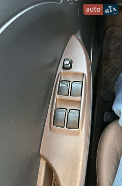 Хэтчбек Citroen C-Zero 2012 в 