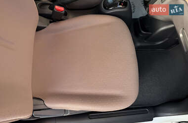 Хэтчбек Citroen C-Zero 2017 в 