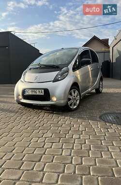 Хэтчбек Citroen C-Zero 2011 в 
