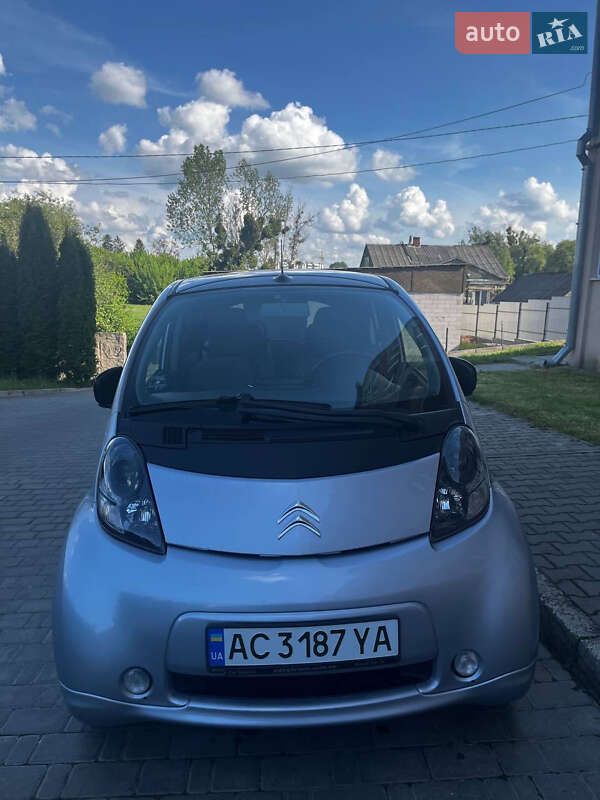 Хэтчбек Citroen C-Zero 2012 в 