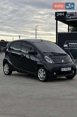 Хэтчбек Citroen C-Zero 2011 в 