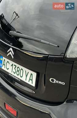 Хэтчбек Citroen C-Zero 2011 в 