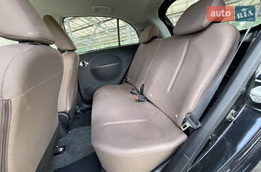 Хэтчбек Citroen C-Zero 2013 в 
