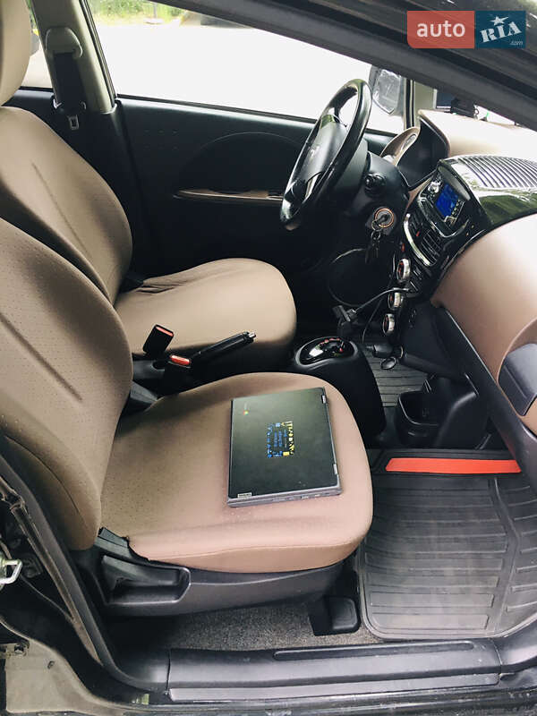 Хетчбек Citroen C-Zero 2011 в Києві