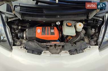 Хетчбек Citroen C-Zero 2011 в 