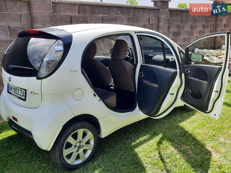 Хэтчбек Citroen C-Zero 2014 в Костополе