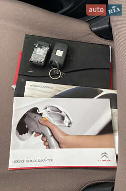 Хэтчбек Citroen C-Zero 2012 в 