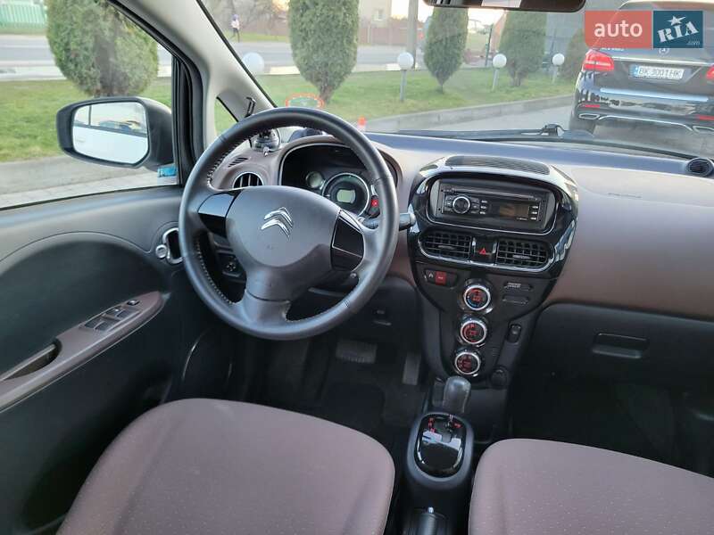 Хэтчбек Citroen C-Zero 2011 в Сарнах