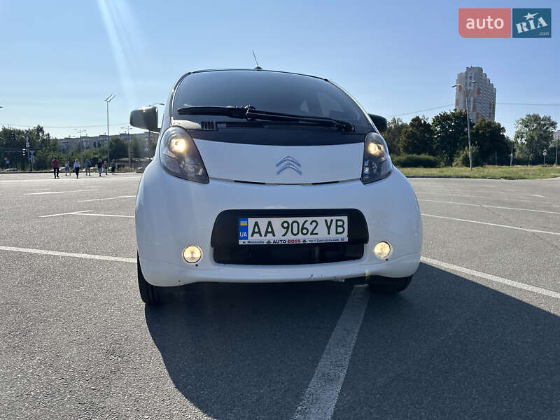 Хэтчбек Citroen C-Zero 2013 в Киеве