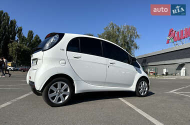 Хэтчбек Citroen C-Zero 2013 в 