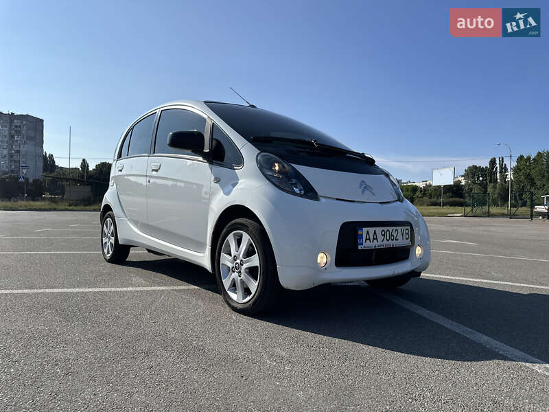Хэтчбек Citroen C-Zero 2013 в Киеве