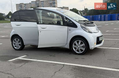 Хэтчбек Citroen C-Zero 2011 в 